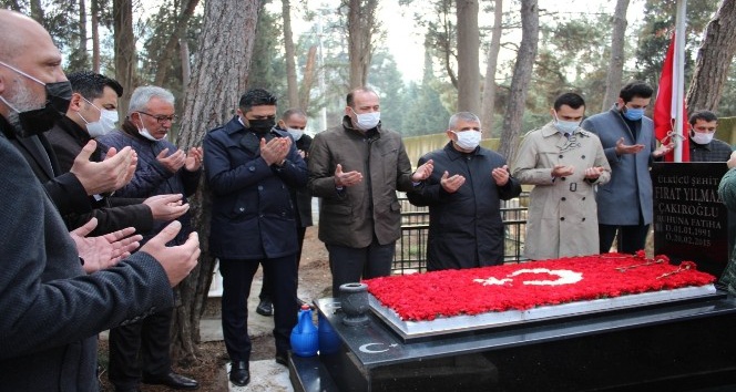 Fırat Yılmaz Çakıroğlu, ölümünün 6’ıncı yılında kabri başında anıldı