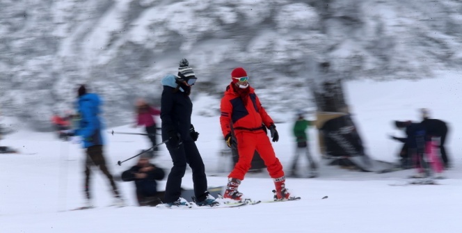 Uludağ’ın zirvesi yine tıklım tıklım