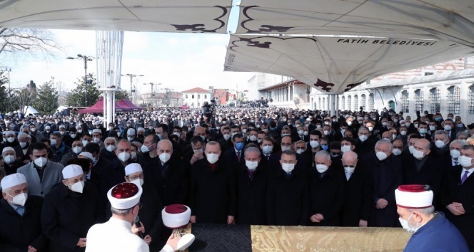 İlahiyatçı Muhammet Emin Saraç son yolculuğuna uğurlandı