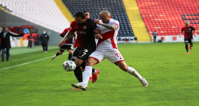Süper Lig: Gaziantep FK: 0 - FT Antalyaspor: 0 (İlk yarı)