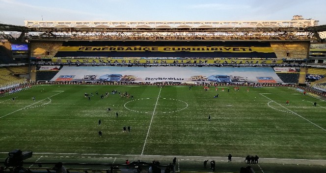 Fenerbahçe’de zemin onarılıyor