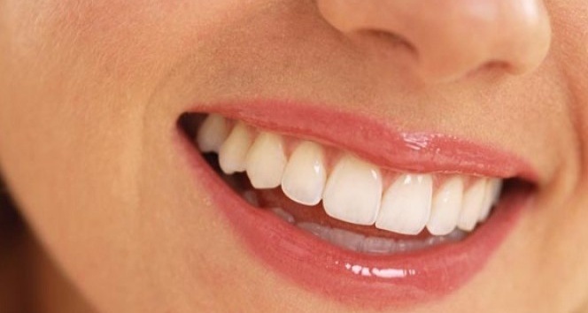 “Lifli gıdalar, adeta doğal diş fırçası gibi dişlerinizi korur”
