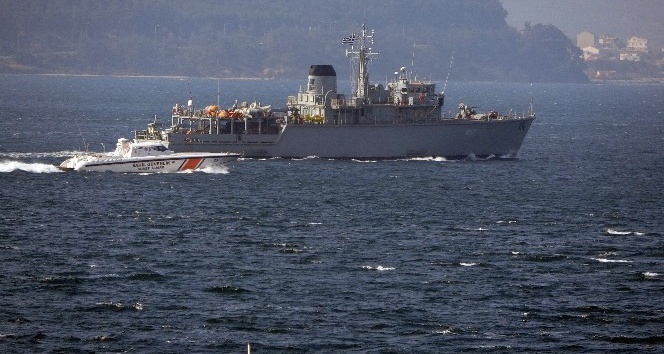 Yunan mayın tarama gemisi Çanakkale Boğazı’ndan geçti