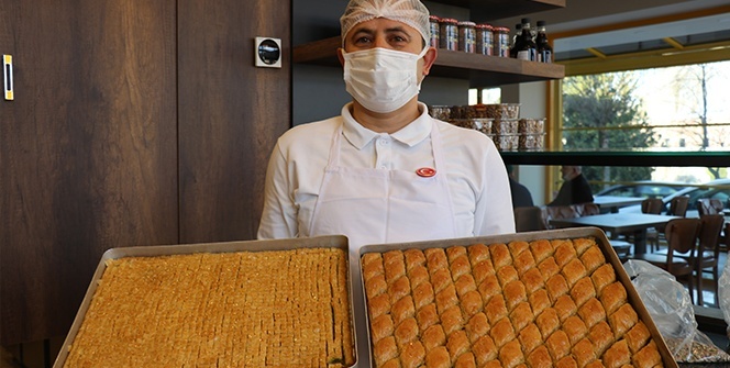 Tepsiye Dünya rekoru sığdırdı