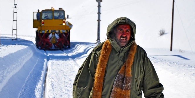 Demir yolunun 'kar savaşçıları'ndan nefes kesen çalışmalar