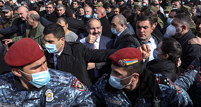Ermenistan&#039;daki darbe girişimine dünya genelinden tepki