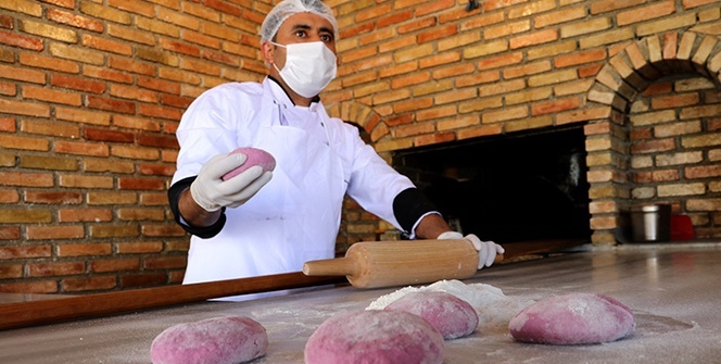 Adana'nın tescilli şalgamı, kebap lavaşıyla birleşti