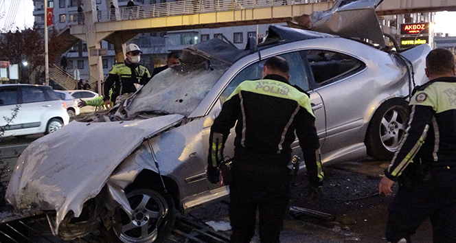 Diyarbakır’da feci kaza: 2&#039;si ağır 3 yaralı