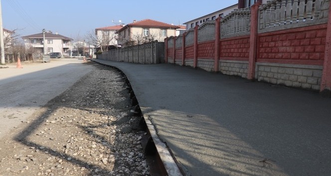 Diyarbakır Büyükşehir Belediyesi yaşlılara hijyen malzemesi dağıttı