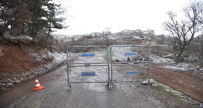 Dursunbey’in Durabeyler Mahallesi karantinaya alındı