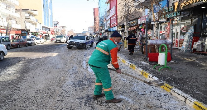 Ardahan’da temizlik çalışmaları devam ediyor
