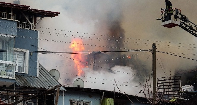 Tokat’ta korkutan yangın
