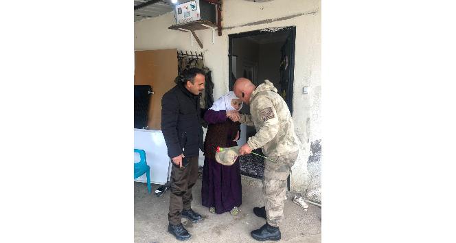 Mehmetçik 8 Mart Dünya Kadınlar Günü’nü kutladı
