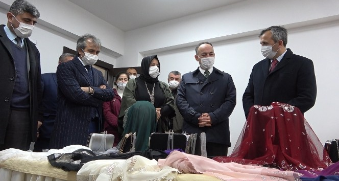 Kırıkkale’de kadınlar ‘Mahalle Konakları’nda üretip ev ekonomilerine katkı sağlıyor