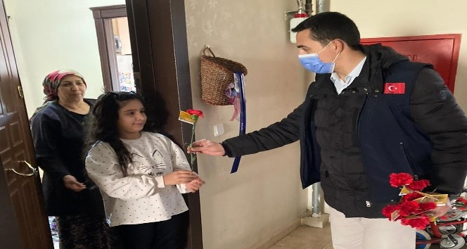 Başkan Türkyılmaz, 8 Mart’ta kadınları unutmadı