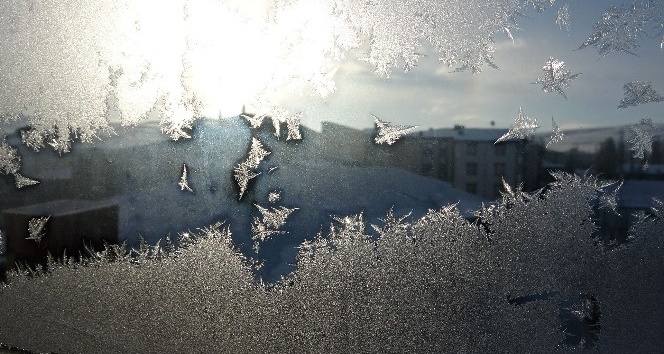 Ardahan’da dondurucu soğuklar: Göle’de Eksi 22 derece görüldü