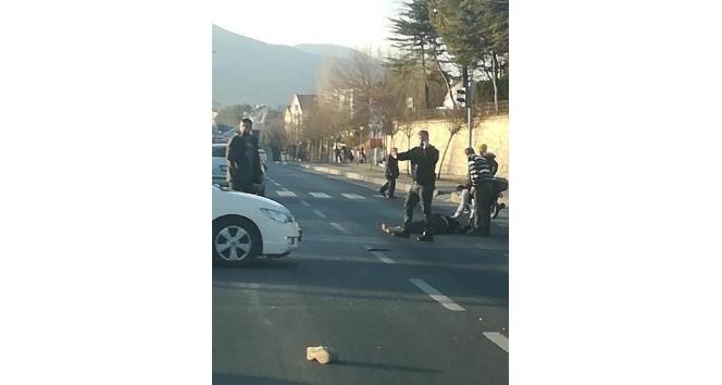 Otomobilin çarptığı kadın yaşamını yitirdi