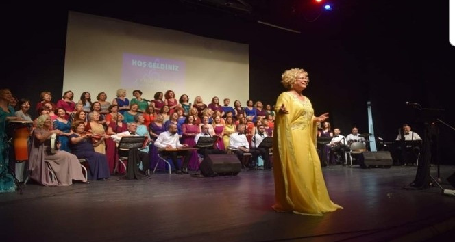 Önder kadın ödülü Aysel Gürel’e