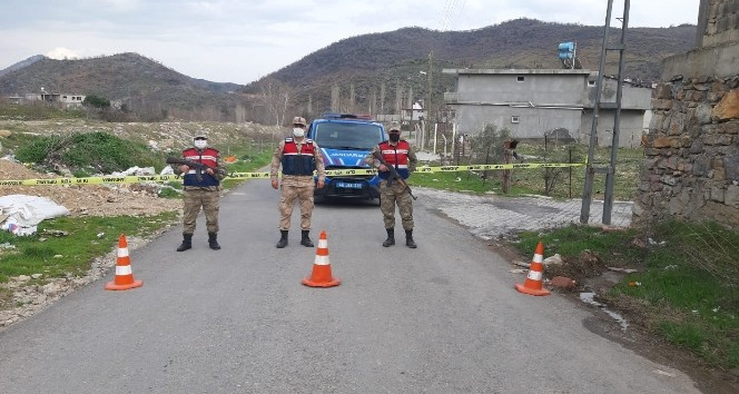 Türkoğlu’nda bir mahalle karantinaya alındı
