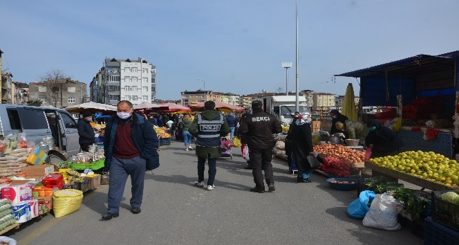 Pazarda maske ve HES kodu denetimi