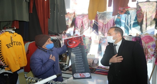 Niğde Belediye Başkanı Özdemir’den İstiklal Marşı’nın 100. yılında anlamlı hediye