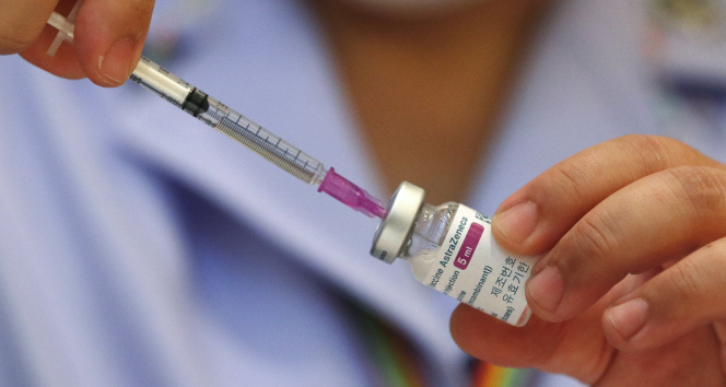 Bulgaristan AstraZeneca aşısının kullanımını durdurdu