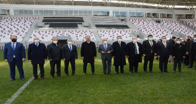 Bakan Kasapoğlu: “Amacımız, dünya ve olimpiyat şampiyonları yetiştirmek"