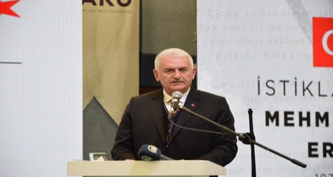Binali Yıldırım İstiklal Marşı’nın 100. yılı ve Mehmet Akif Ersoy’u Anma Töreni’ne katıldı