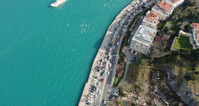 Kısıtlamasız Cumartesi’yi fırsat bilen İstanbullular Arnavutköy Sahili’ne akın etti