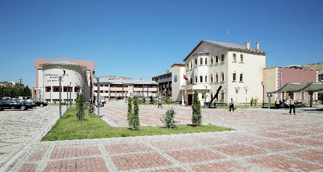 Bayburt Üniversitesi için rektör adaylığı başvuruları alınmaya başlandı