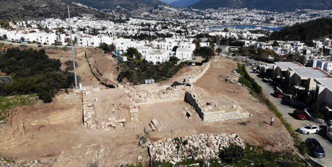 Büyük İskender’in yıktığı sur duvarları gün yüzüne çıktı