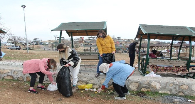 Siirt’teki çevre temizliği etkinliğine Ukraynalı turistler de katıldı