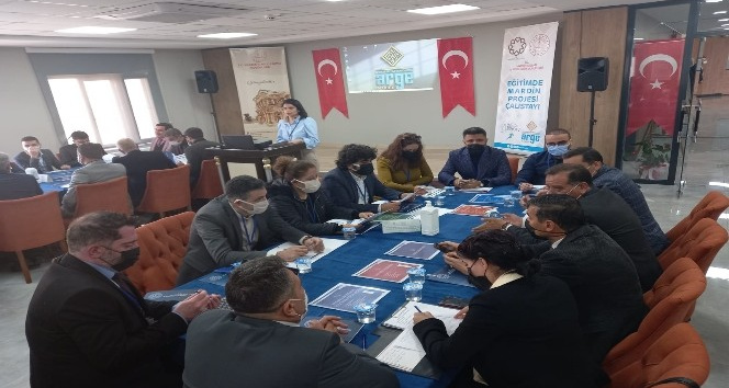 Mardin’de eğitim masaya yatırıldı