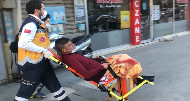 Karaman’da bıçağın üzerine düştüğünü söyleyen şahıs bacağından yaralandı