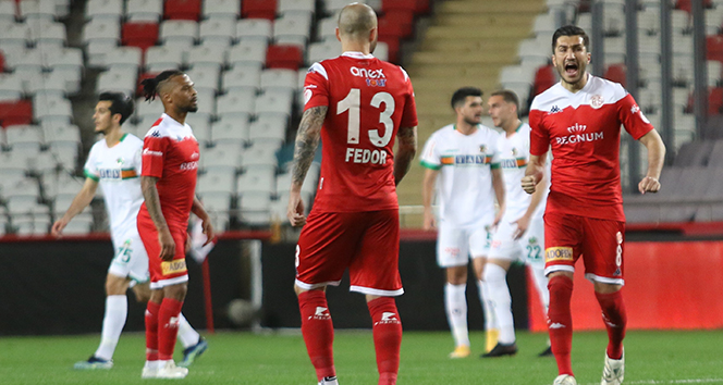 FT Antalyaspor, Ziraat Türkiye Kupası&#039;nda finale yükseldi