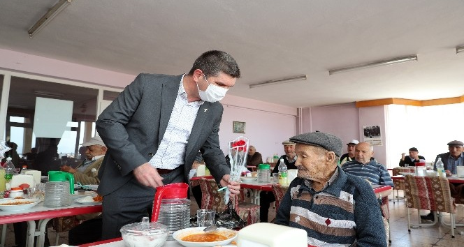 Burdur Belediye Başkanı Ercengiz: "15-20 güne kadar normale döneriz"