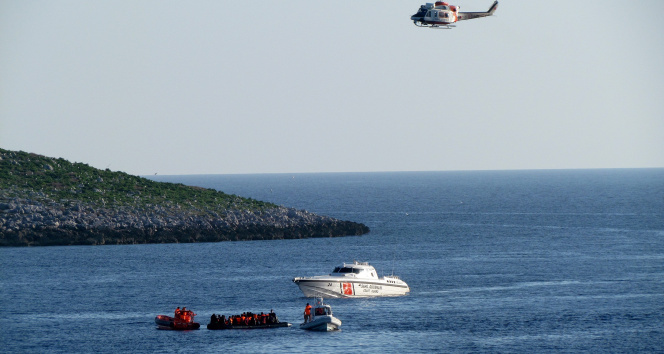 İzmir&#039;de batan tekne için arama kurtarma çalışmaları sürüyor