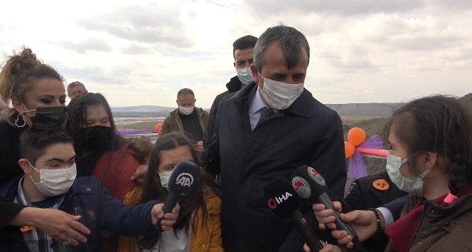 Mikrofonları bu kez down sendromlu öğrenciler tuttu