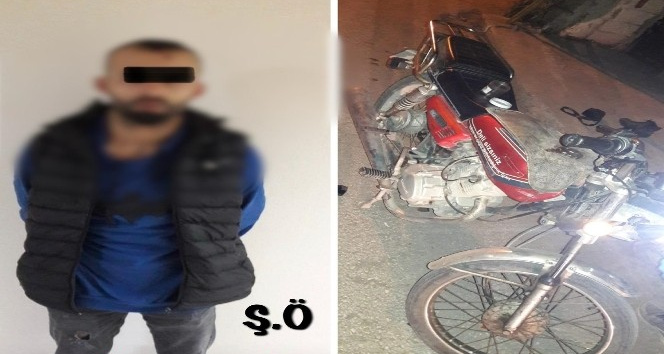 Polisi görünce çaldığı motosikleti bırakıp kaçtı