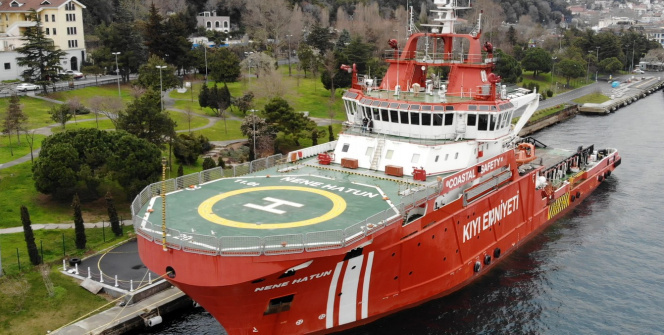 Türkiye’nin ilk acil müdahale gemisi “Nene Hatun” havadan görüntülendi