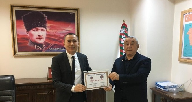 Ünsal’dan Başaran’a teşekkür belgesi