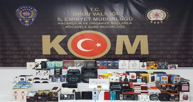 Ordu’da kaçak telefon operasyonu