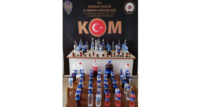 Burdur’da onlarca litre kaçak içki ele geçirildi