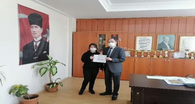 Bursalı öğrenciler kısa film yarışmasında Türkiye üçüncüsü oldu