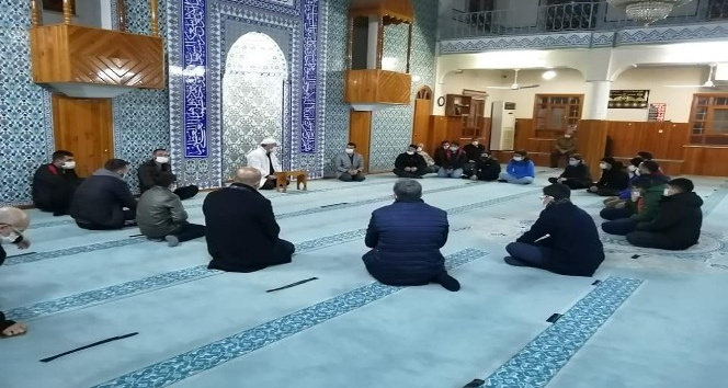 Gençlerin sabah namazı buluşması