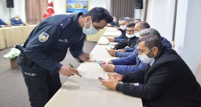 Lapseki’de şoförlere HES kodu uygulaması eğitimi