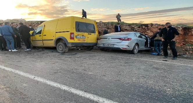 Şırnak’ta iki araç kafa kafaya çarpıştı: 4 ölü, 2 yaralı