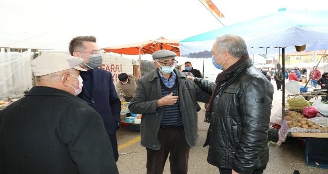 Belediye Başkanı Üçok, semt pazarı ve esnafların kandilini kutladı