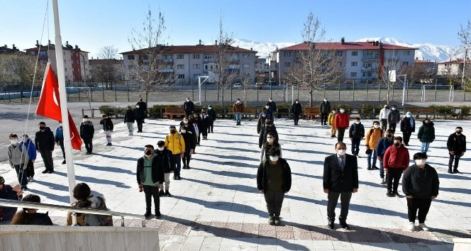 Erzincan’da Covid-19 tedbirleri kapsamında uzaktan eğitime geçiş kararı alındı