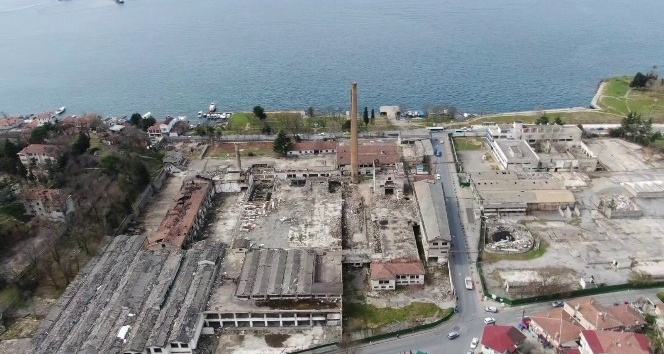 (Özel) Beykoz’un sembolik değerlerinden Paşabahçe cam fabrikasının son hali havadan görüntülendi